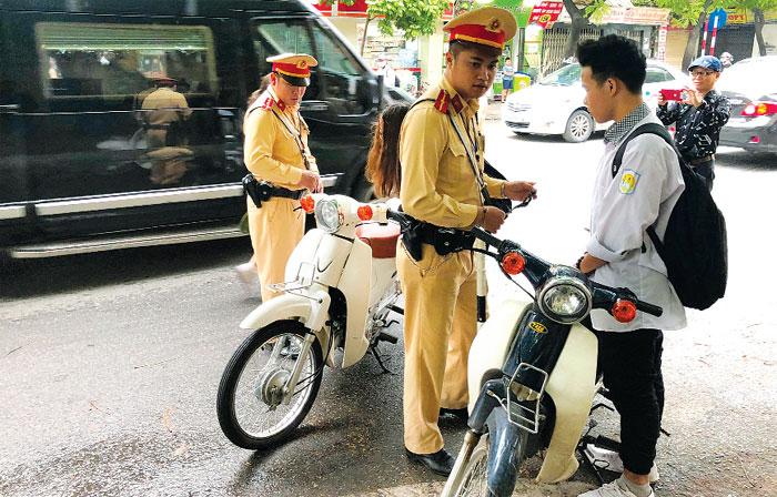 luat-moi-cho-xe-may-50cc-2025-1