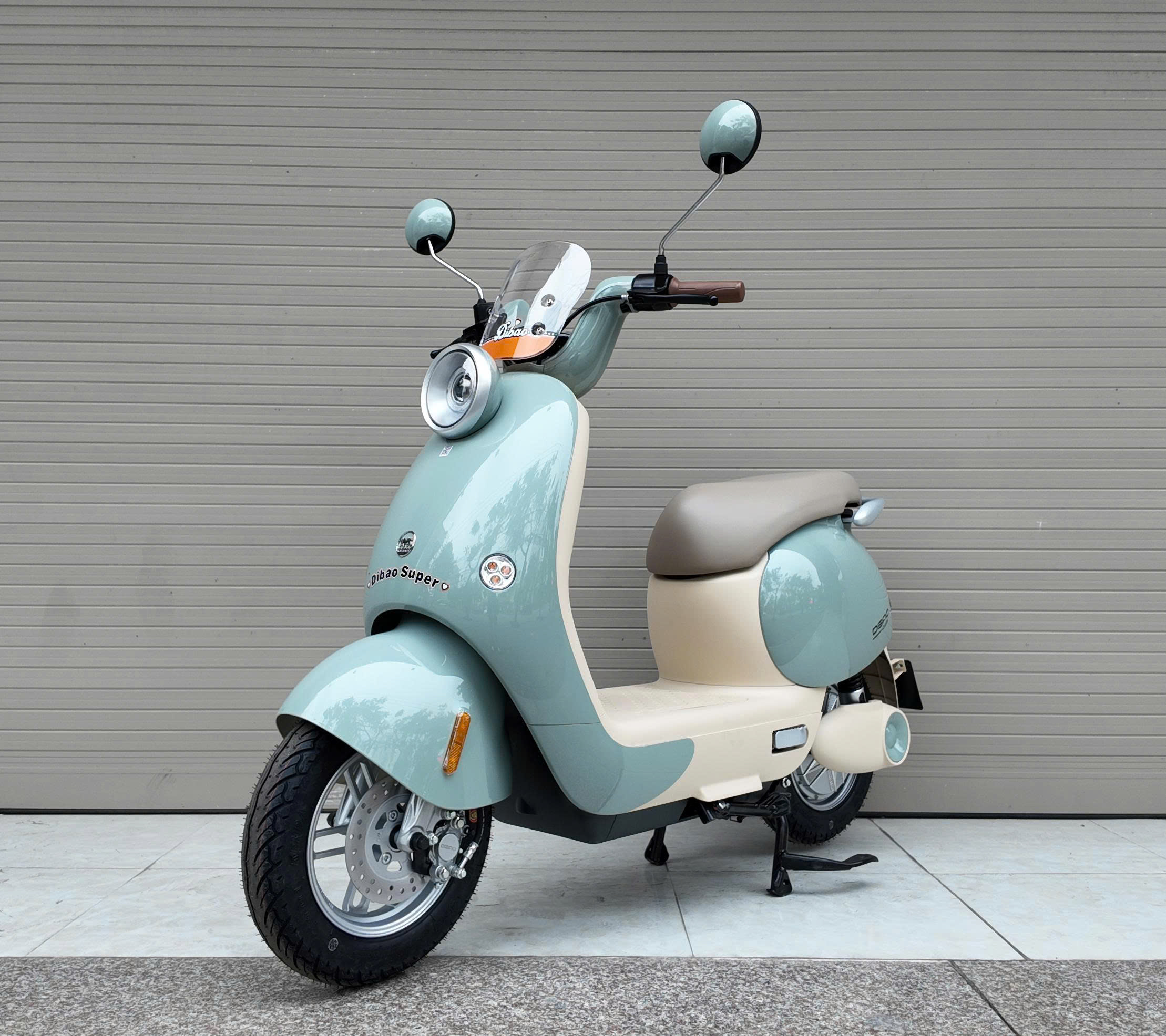 xe-dien-dibao-queen-ngoc-xam (1)