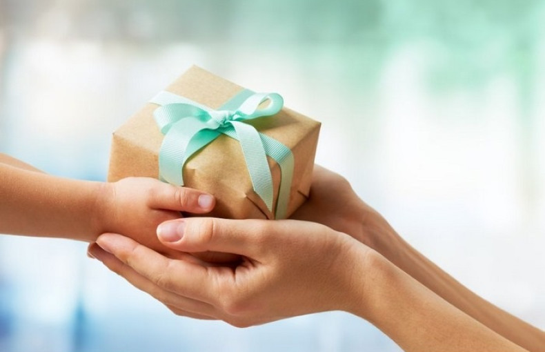 Gợi ý 5 quà cho em gái ý nghĩa thiết thực nhất